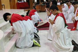 Ibadat Jumat Agung, Pukul 15.00 - "Sikap yang tepat kita lakukan saat ini adalah Hening"