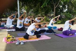 Yoga di Alam Terbuka